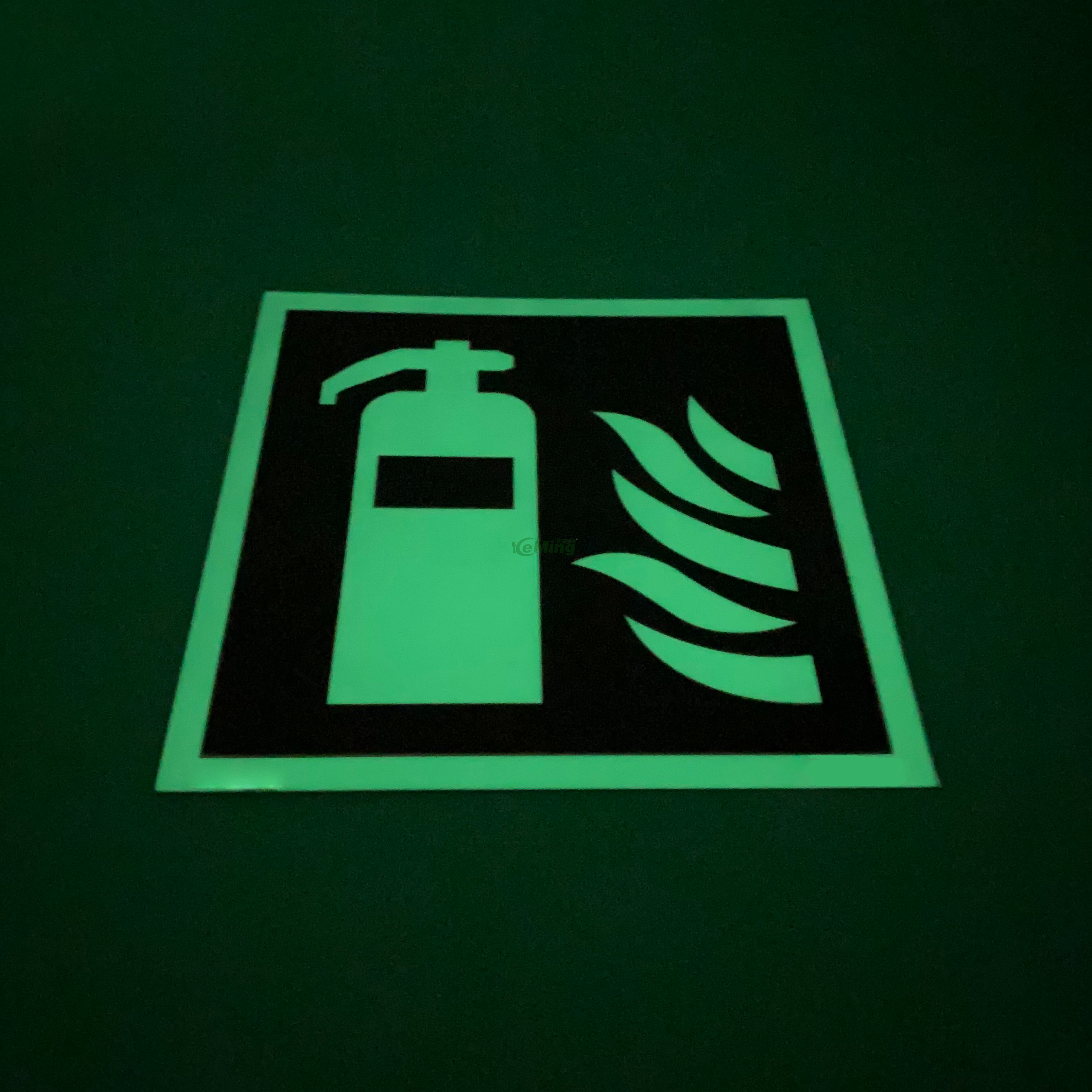 Wholesale Custom Waterproof Fire Extinguisher Signs Glow in The Dark 